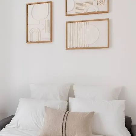 Cozy In Montmartre *